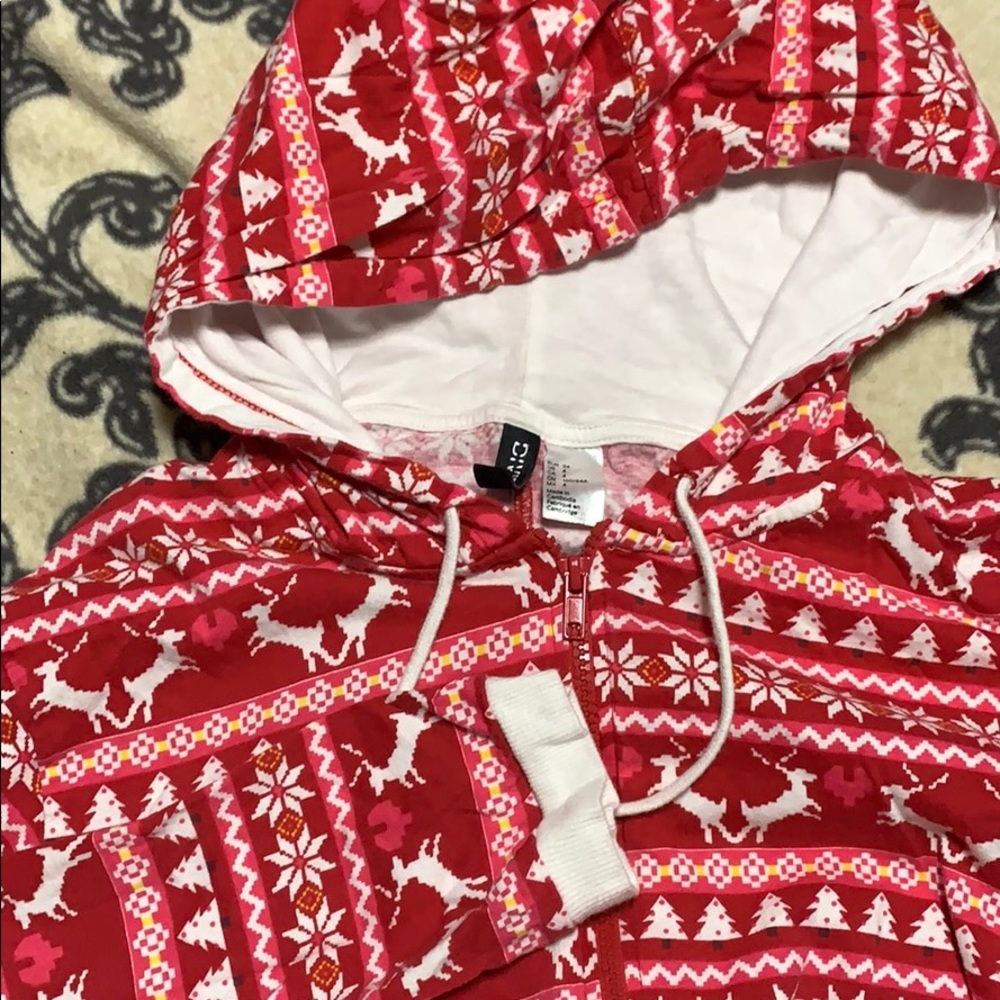 One piece PJs size 4